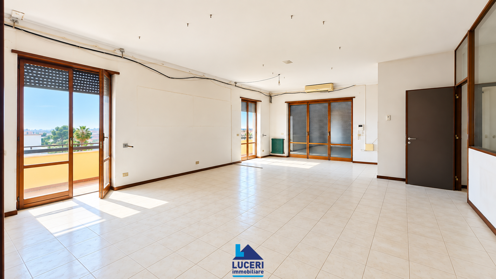 Ampio appartamento termoautonomo con terrazzo, Matino