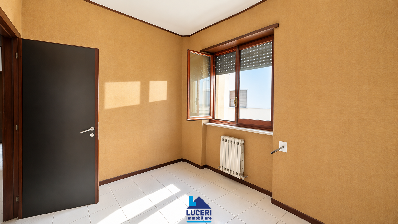Ampio appartamento termoautonomo con terrazzo, Matino