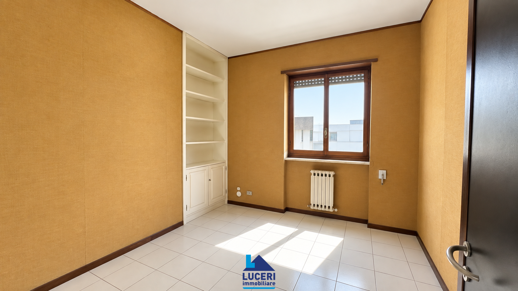 Ampio appartamento termoautonomo con terrazzo, Matino