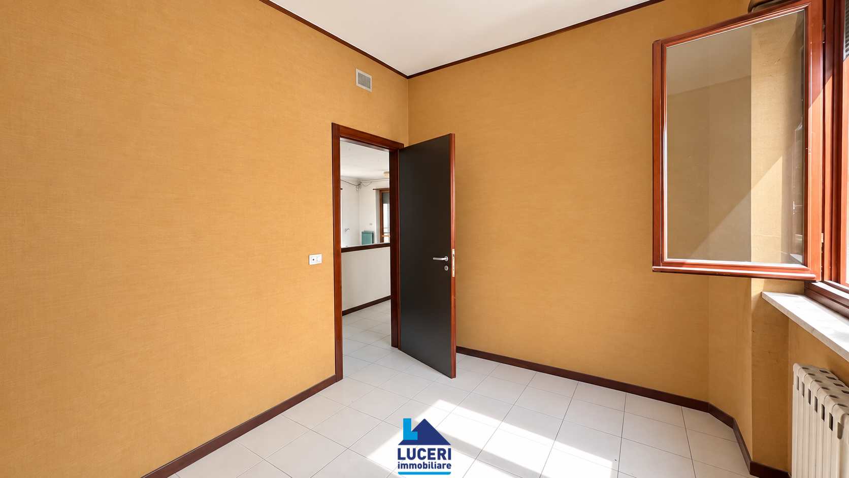 Ampio appartamento termoautonomo con terrazzo, Matino