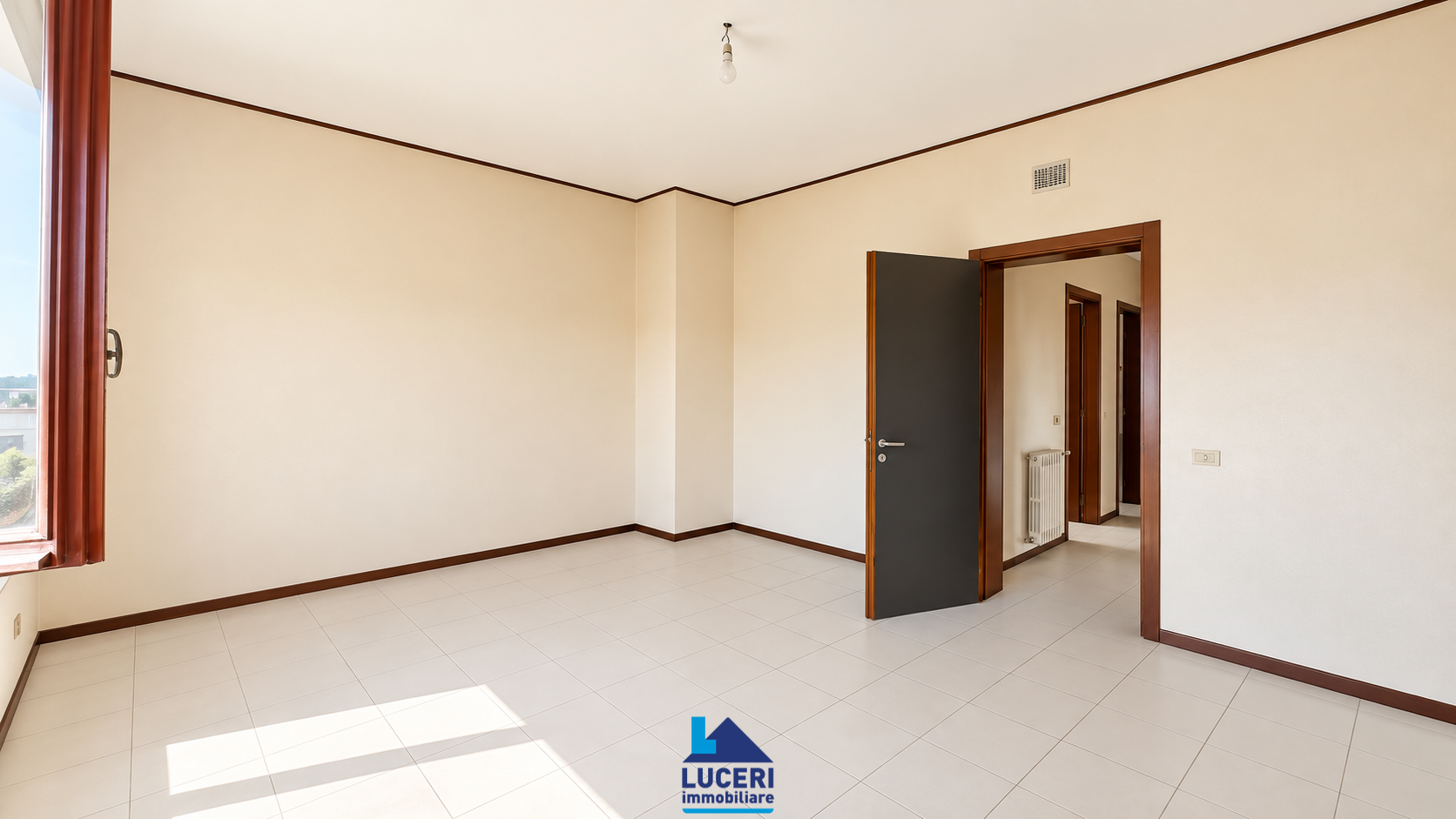 Ampio appartamento termoautonomo con terrazzo, Matino