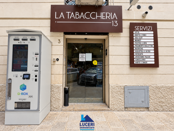 Attività di tabaccheria in locale con volte a stella, Galatina