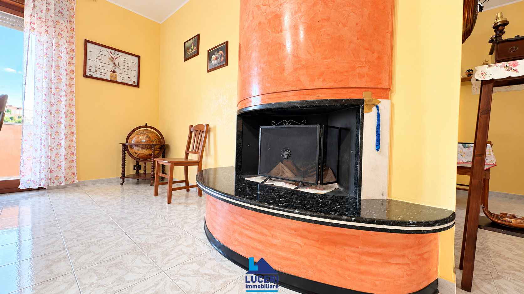 GF-220.006 Appartamento con box auto, terrazza e ampi balconi, via Scalelle, Gallipoli